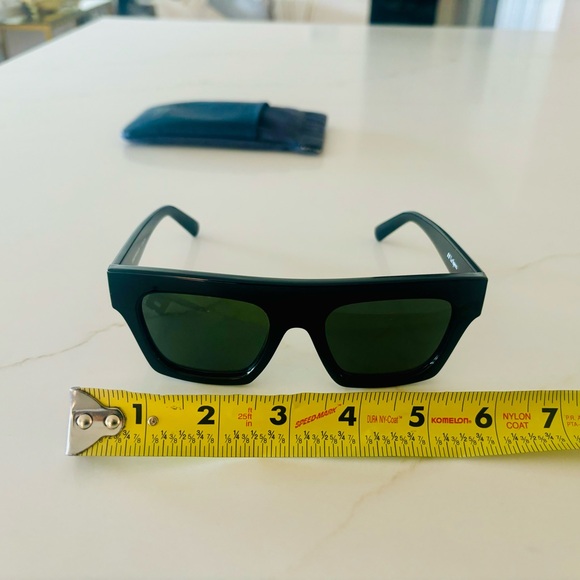 Revolve Le Specs SOLD OUT subdemention Sunglasses Black - Picture 11 of 14